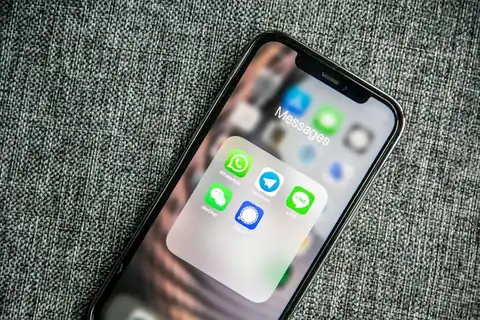 Cadastro de clientes e mensagens pelo WhatsApp para salão e barbearia no Imotion